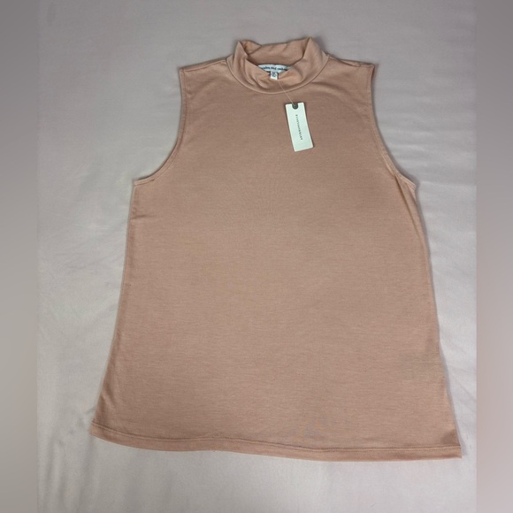 Cupcakes & Cashmere Peach Tank Top - Picture 2 of 9